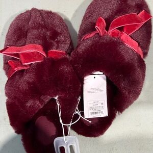 Plush Velvet Bow Slip-On Women's Slippers - Burgundy